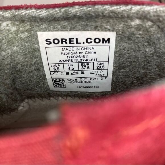 Sorel Cozy Short Snow Boot - Picture 12 of 12